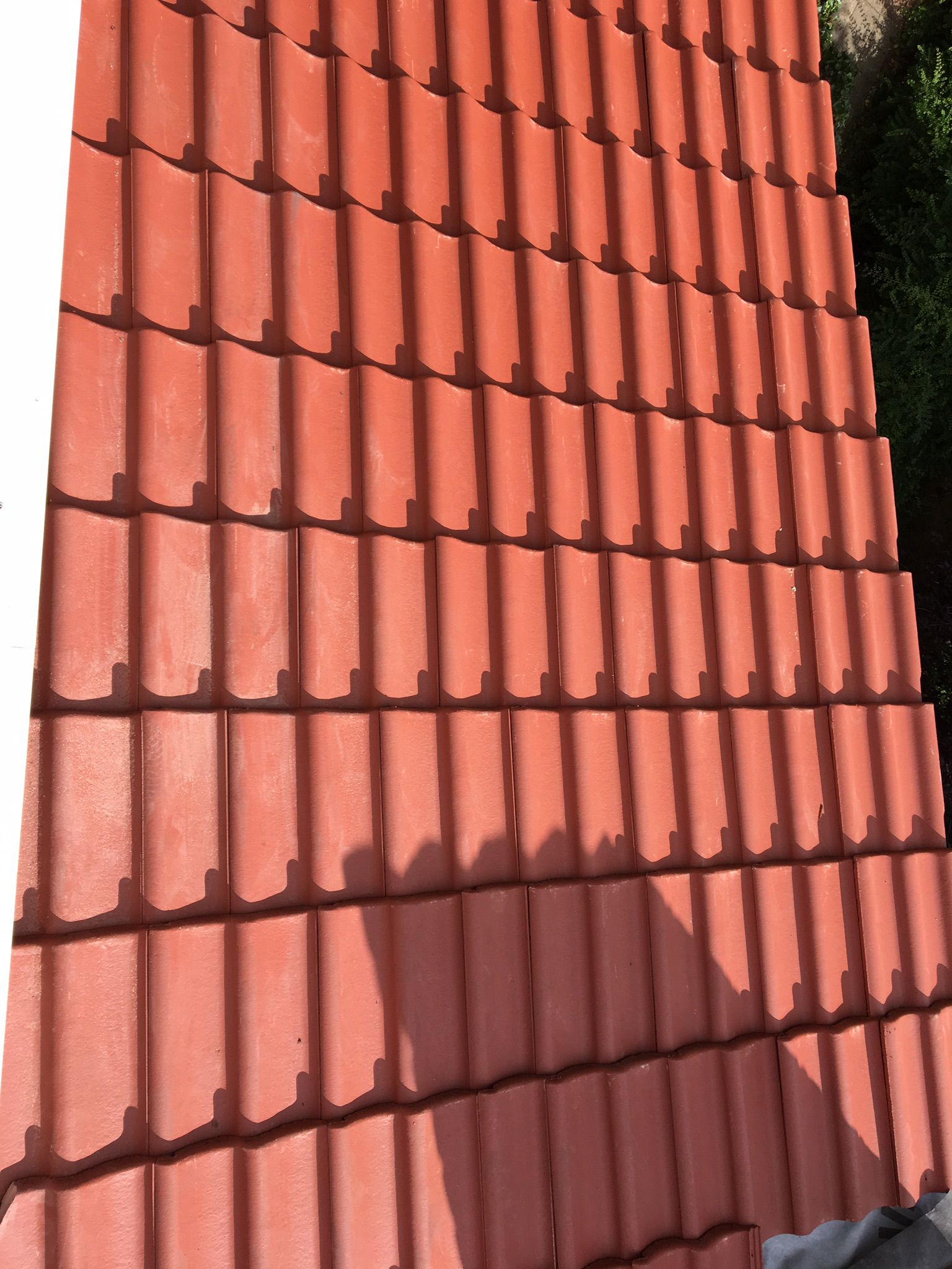 Aanbrengen nieuwe dakpannen, tengels, panlatten en dampdoorlatende folie foto 54